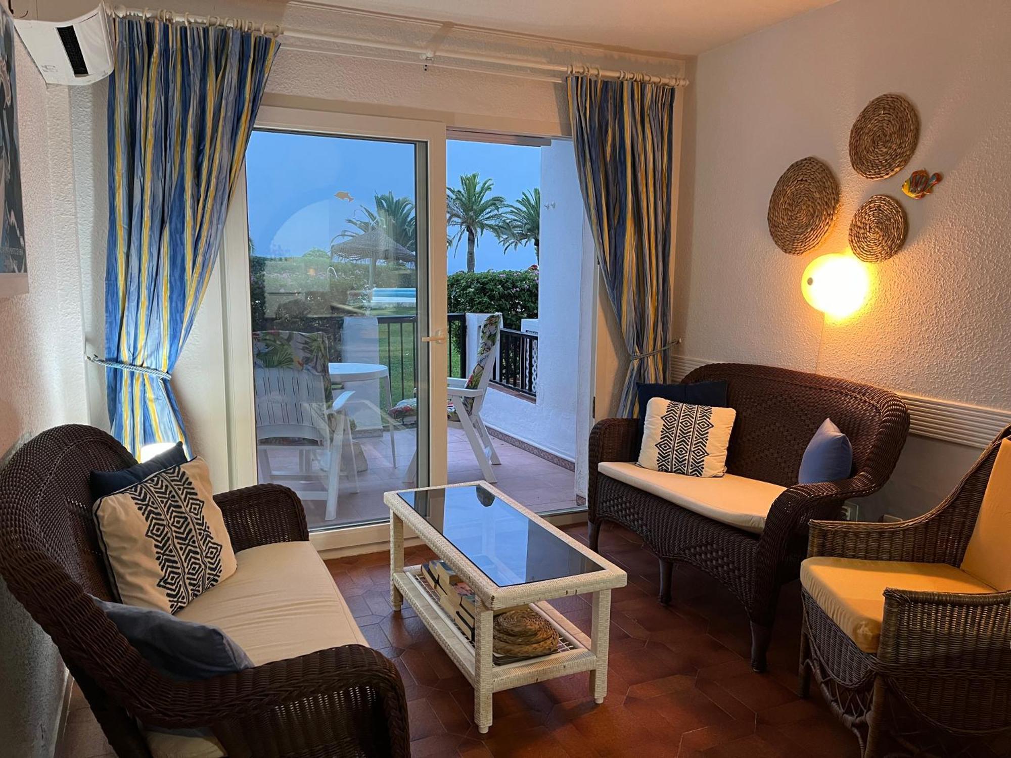 Sea & Pool View Garden Apartment Las Palmeras 内尔哈 外观 照片
